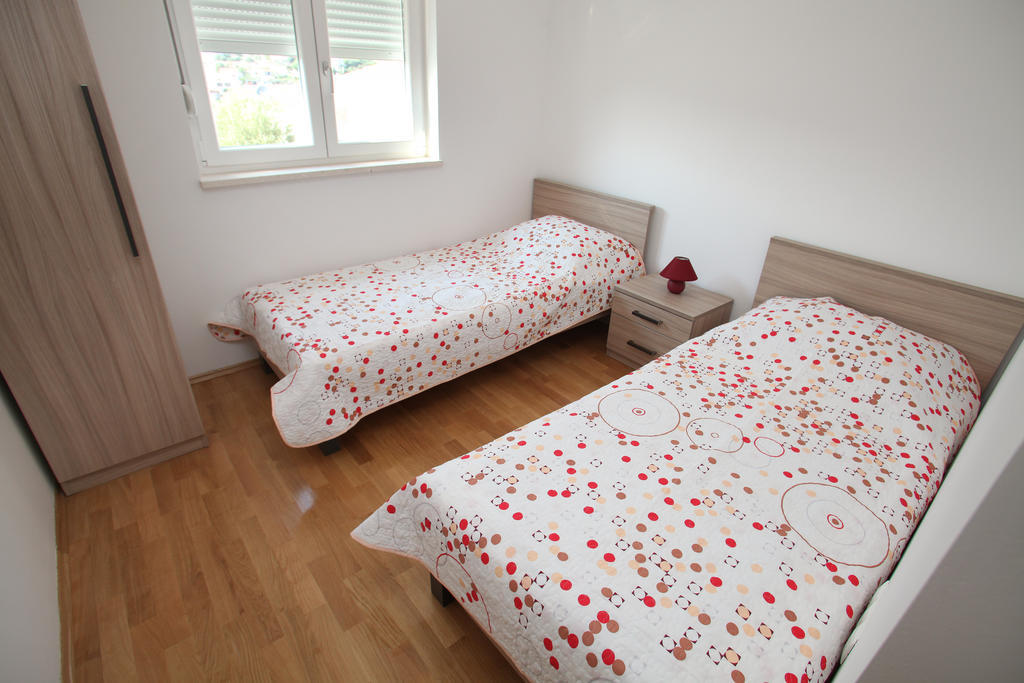 Villa Iris Apartments Seget Vranjica Ngoại thất bức ảnh