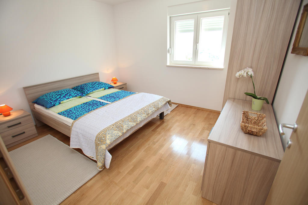 Villa Iris Apartments Seget Vranjica Ngoại thất bức ảnh